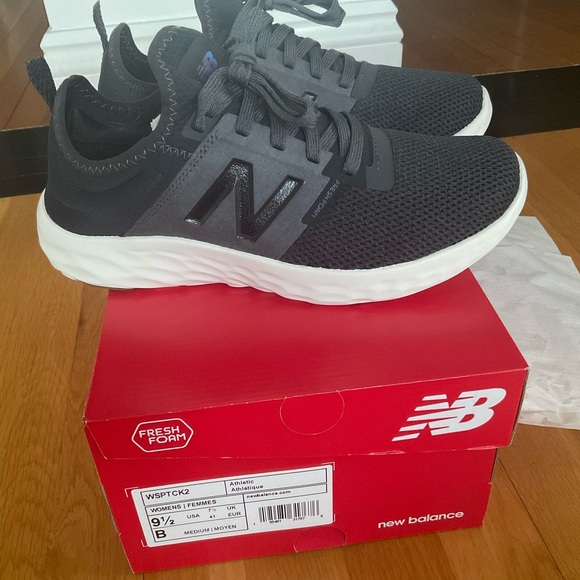 New Balance Sneakers - Picture 2 of 3